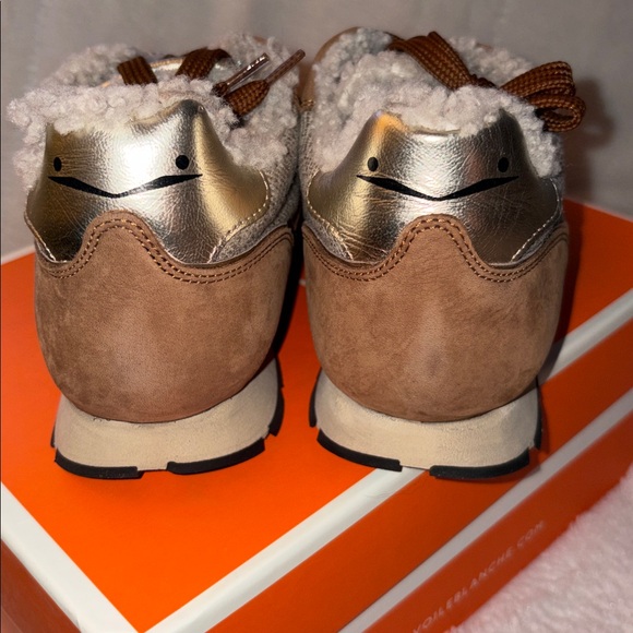 NWT VOILE BLANCHE Julia Genuine Shearling Sneaker in Brown Beige - Picture 12 of 15